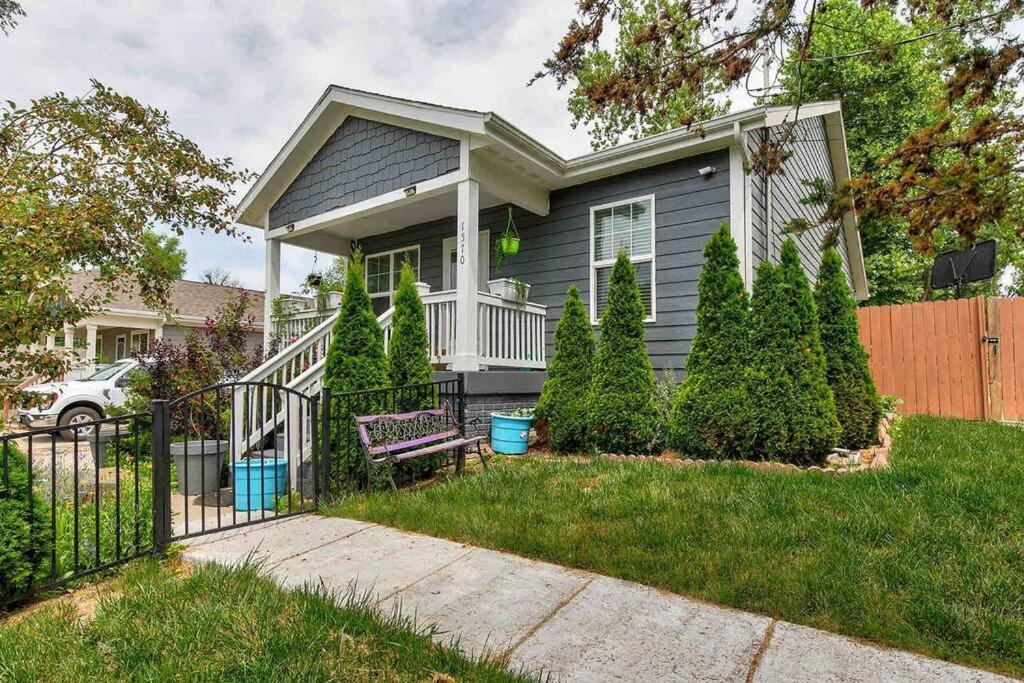 Family Friendly Home Close To Airport And Downtown Де-Мойн Экстерьер фото